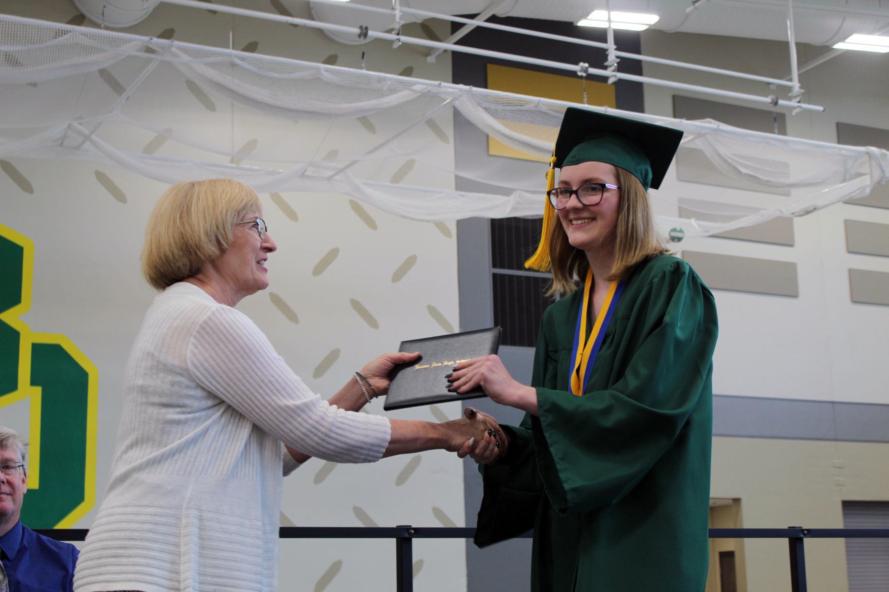 060219-ctzn-news-bd-grad083.jpg